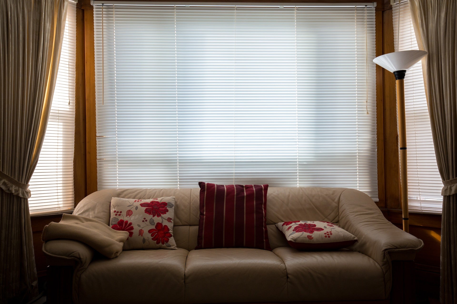 How to Clean Every Type of Window Treatment, Including Blinds, Shades, and  Curtains